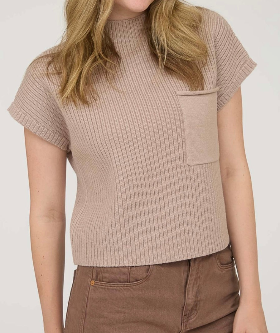 Mock neck knit pullover