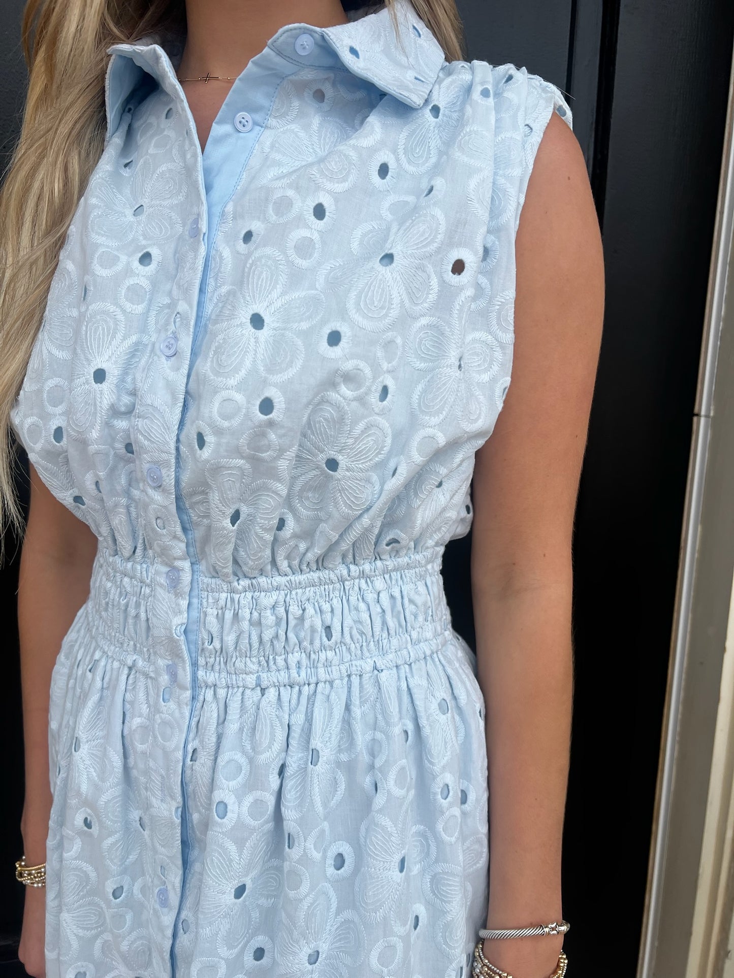 Elizabeth Mini
