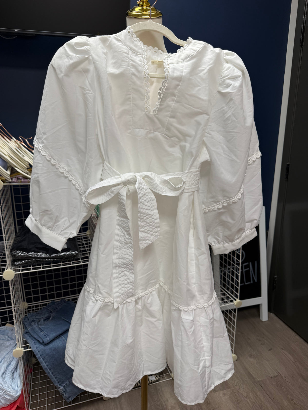 White eyelet Mini