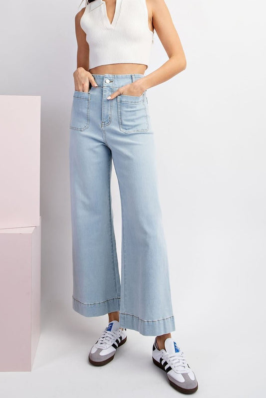 Light Washed Wide Leg Jeans